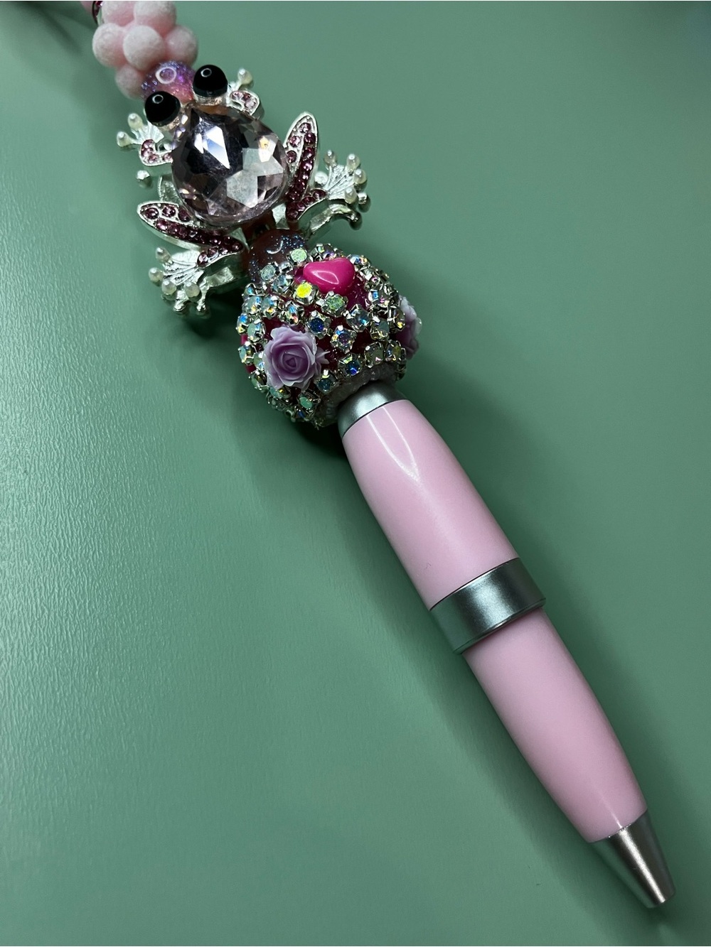 Pink Rhinestone Frog Handmade Beaded Keychain Pen - Picture 6 of 8